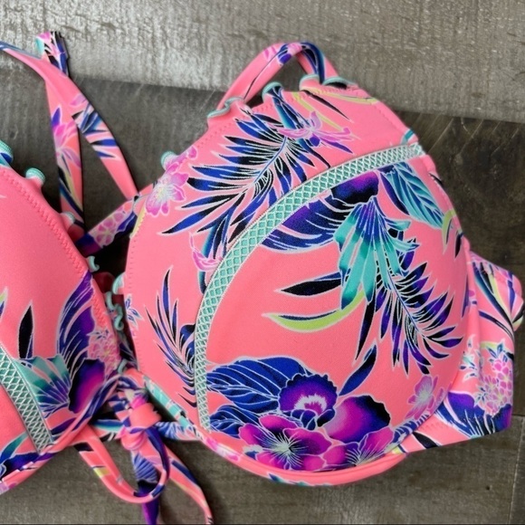 NWOT Shade & Shore Tropical Print Bikini Top - Picture 5 of 12